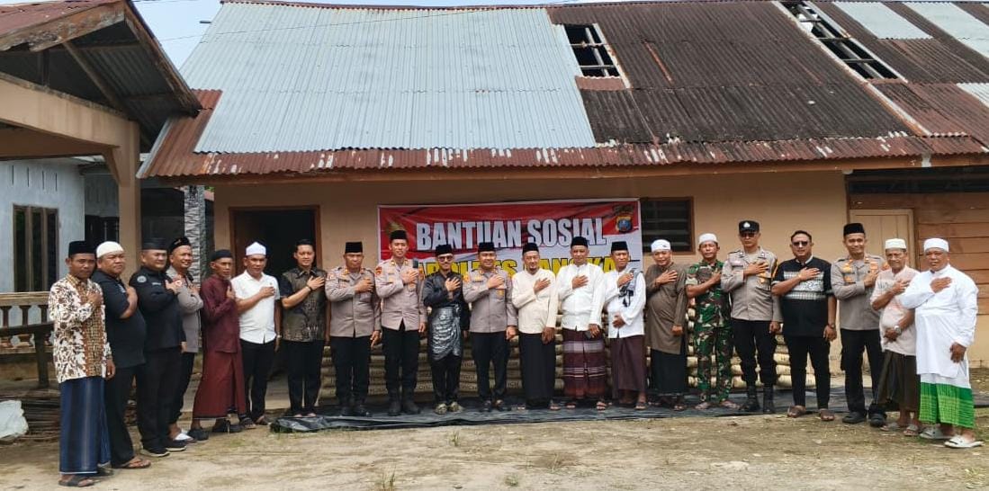 Kapolres Langkat Salurkan Bantuan Material untuk Pembangunan Mesjid Al- Ikhlas