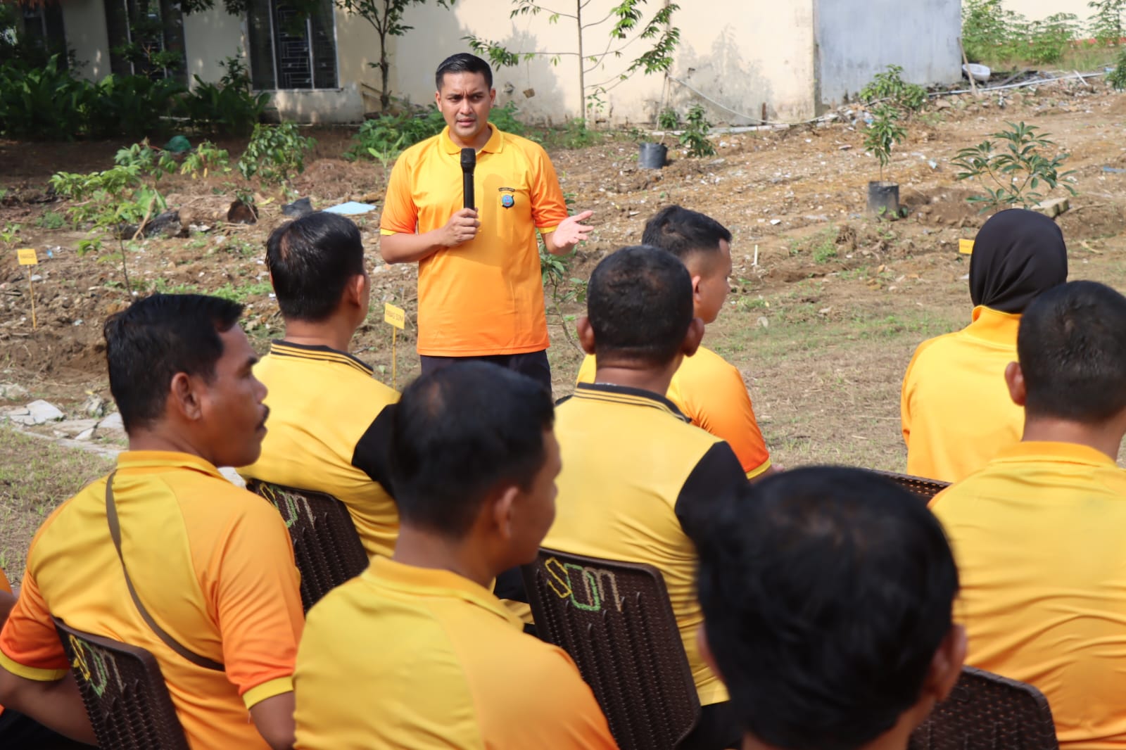 Kapolres Binjai Pimpin Olahraga Bersama, Tanam 100 Pohon Alpukat untuk Dukung Kelestarian Lingkungan