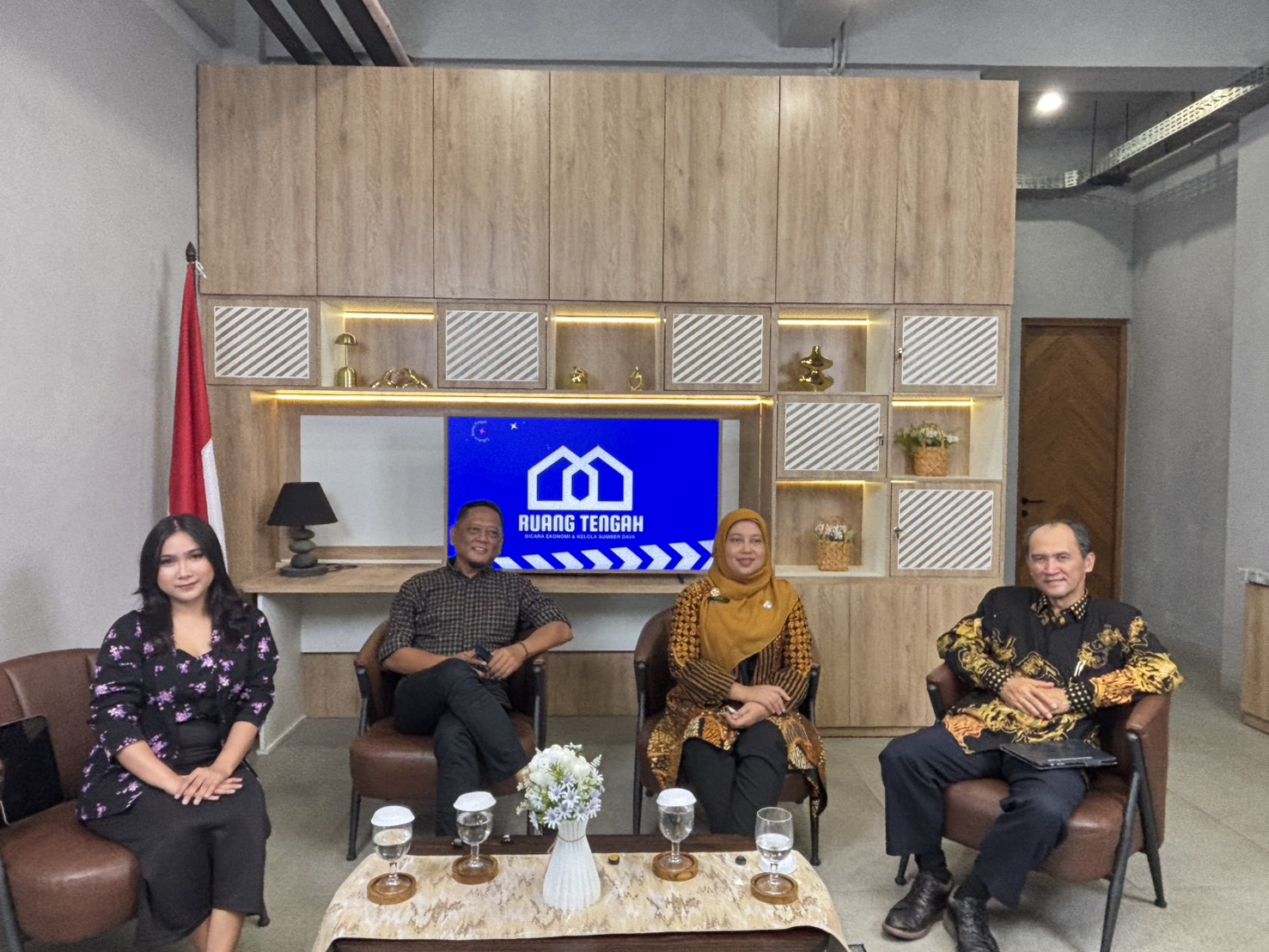 Ruang Tengah Talkshow Bahas Pengembangan Ekonomi Syariah DIY, MES Dorong Kolaborasi Lintas Sektor Menuju JHF#3 Internasional 2026