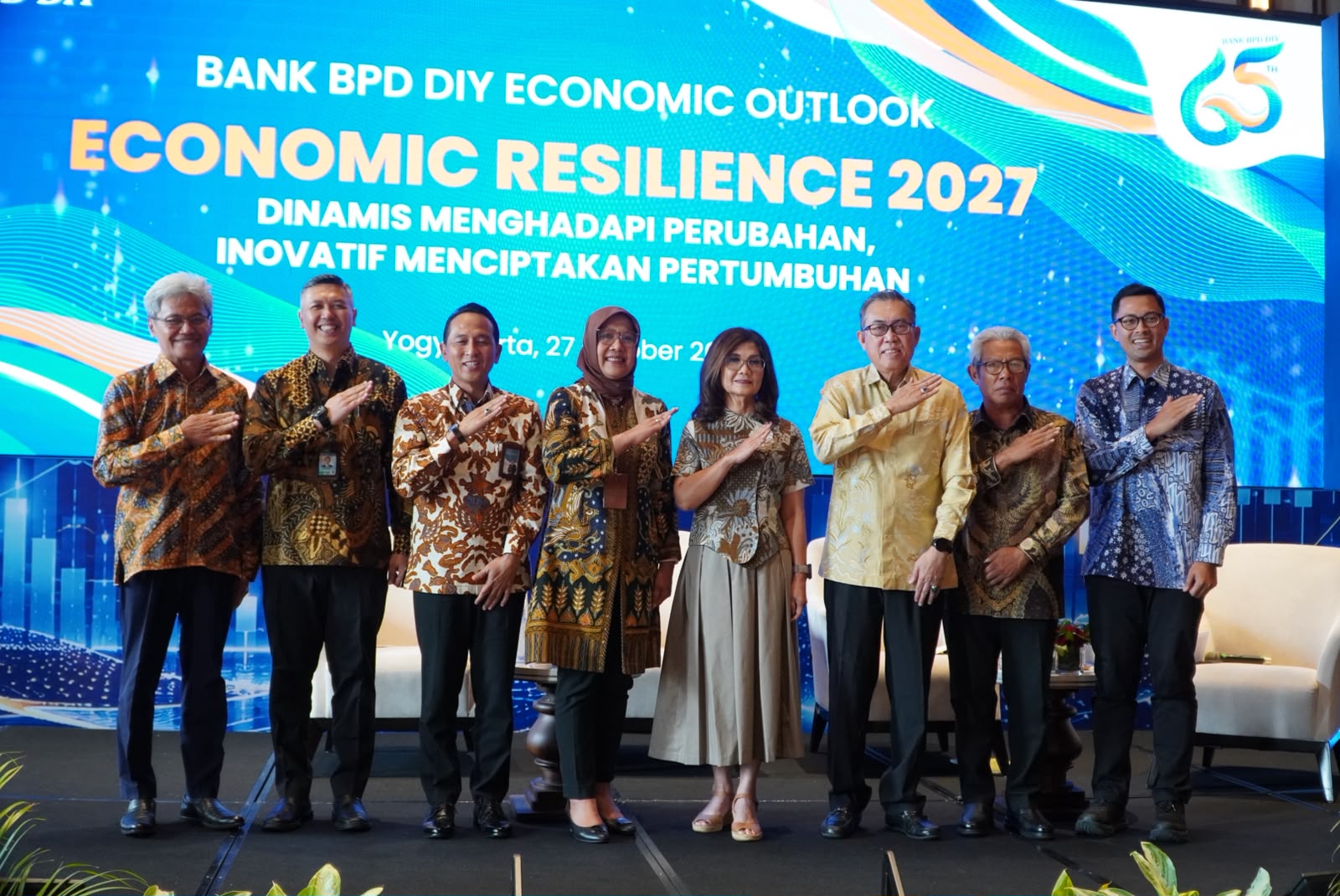 Bank BPD DIY Gelar Economic Outlook 2027, Ketua Umum MES DIY Soroti Ketahanan Ekonomi dan Peluang Investasi Pariwisata Ramah Muslim