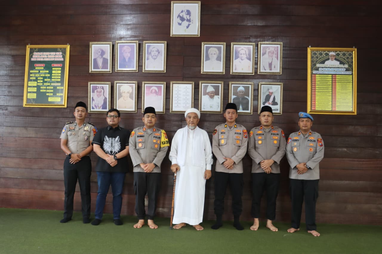 Kapolres Langkat Salurkan Bantuan Sapi untuk HUL ke-103 Tuan Guru Babussalam